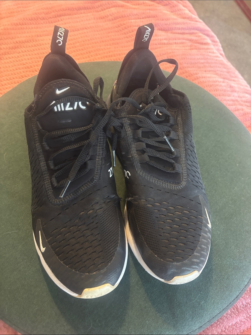 Nike women’s  Black and White Athletic Running Sneakers